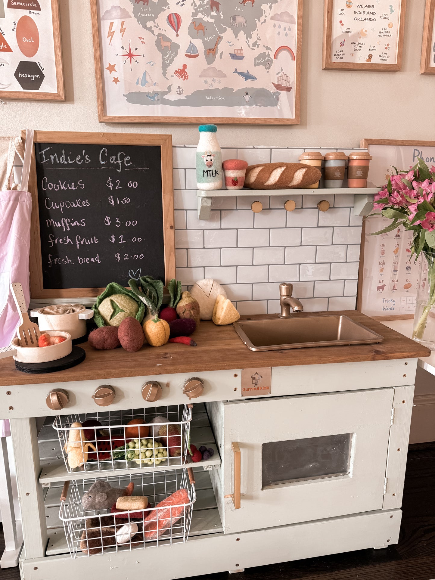 Mud Kitchen - Blackboard